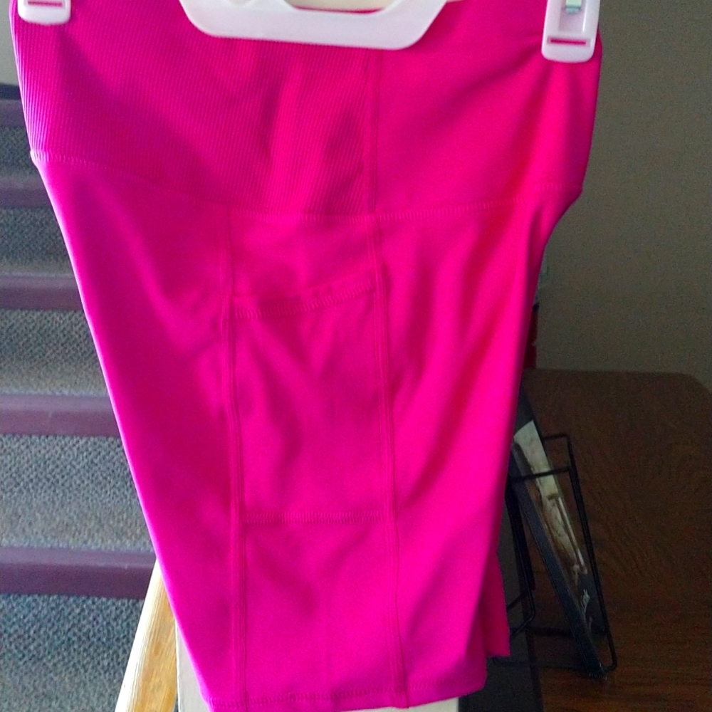 Fitted high rise shorts